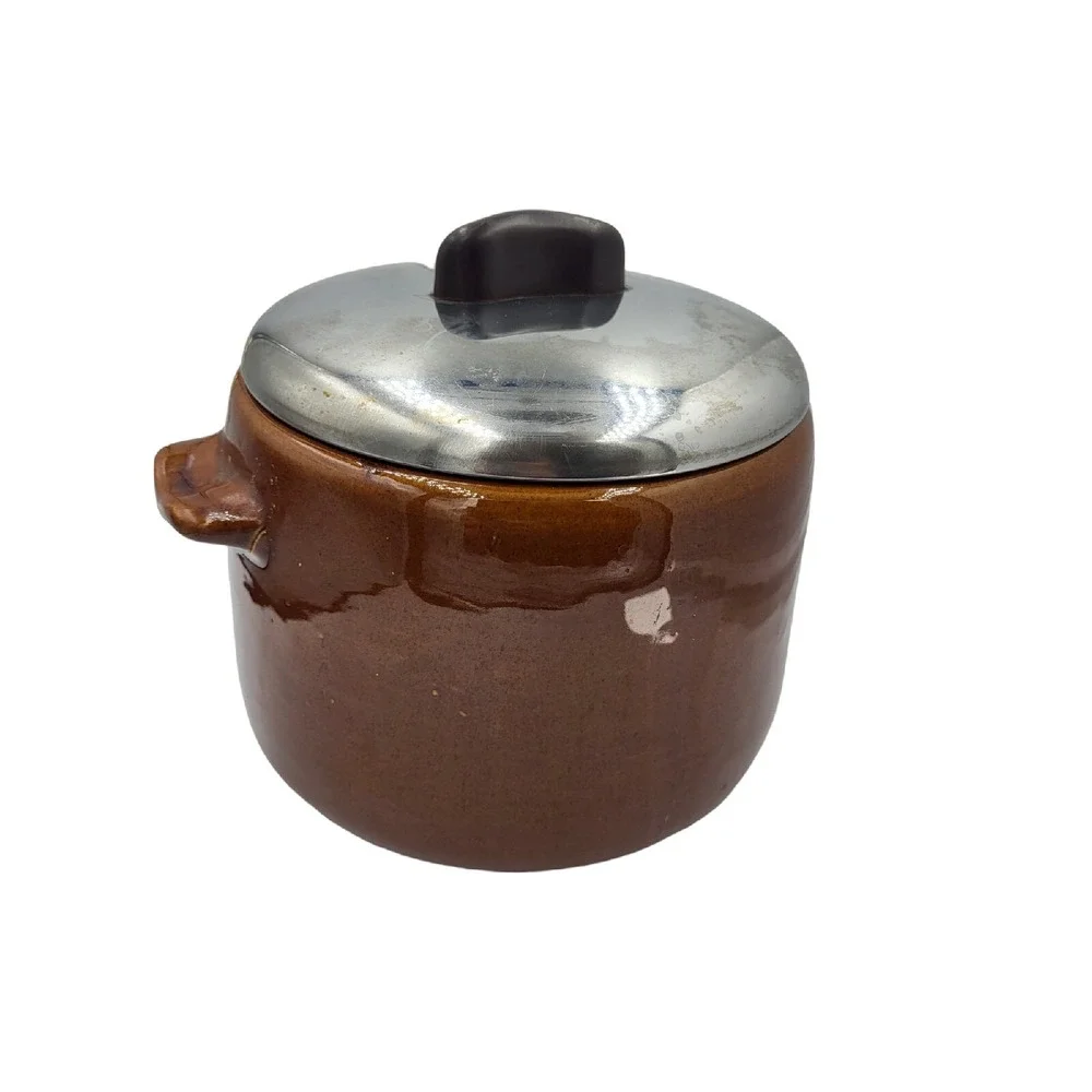 Vintage West Bend 2‎ Qt. Bean Pot Genuine Ceramic Stoneware w/ Metal Lid USA